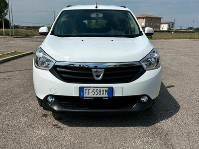 Begagnad Dacia Lodgy 109 HK (80 kW) 2016 Vit Minibuss