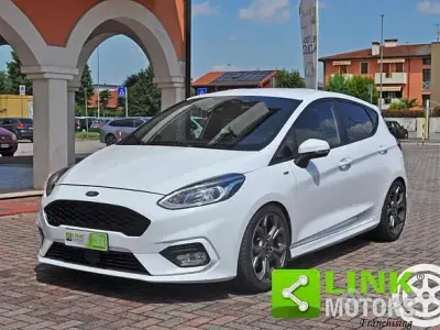 Usata Ford Fiesta ST-Line 86 CV (63 kW) 2018 Bianco Utilitaria