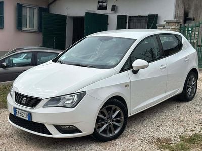 Usata Seat Ibiza I-Tech 69 CV (50 kW) 2015 Blu/azzurro Berlina