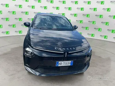 Ny Lancia Ypsilon 101 HK (74 kW) 2026 Svart Halvkombi