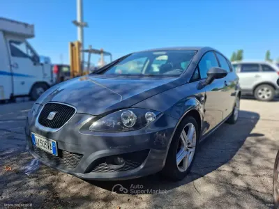 Begagnad Seat Leon Style 125 HK (91 kW) 2009 Grå Sedan