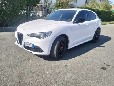 Usata Alfa Romeo Stelvio Super 160 CV (117 kW) 2020 SUV