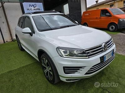 Usata VW Touareg R-line 204 CV (150 kW) 2017 Bianco SUV
