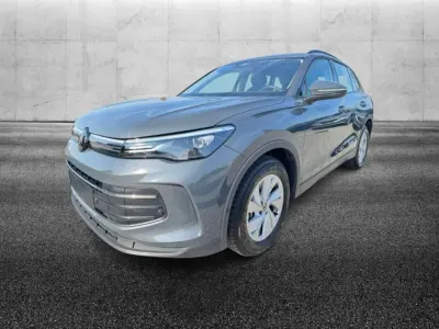 Gebraucht VW Tiguan Life 150 PS (110 kW) 2025 Grau SUV