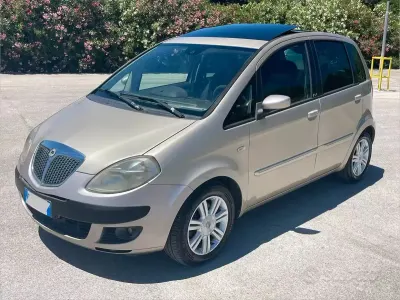 Usata Lancia Musa 101 CV (74 kW) 2005 Monovolume