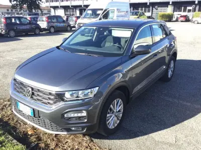 Usata VW T-Roc Business 116 CV (85 kW) 2019 Grigio SUV