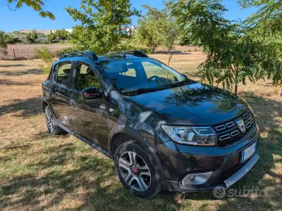 Usata Dacia Sandero 90 CV (66 kW) 2019 Bluazzurro Berlina