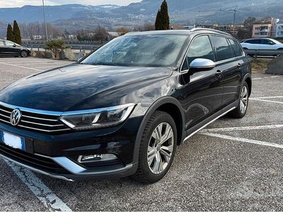 Usata VW Passat 190 CV (139 kW) 2018 Nero Station wagon