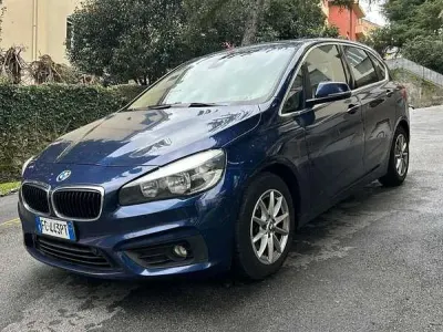 Usata BMW 216 Active Tourer Luxury Line 116 CV (85 kW) 2016 Blu/azzurro Monovolume