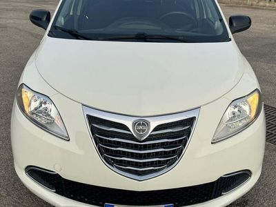 usata Lancia Ypsilon 1.2 69 CV 5 porte S&S Gold