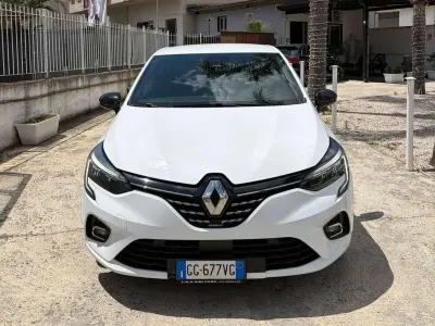 Usata Renault Clio V Intens 101 CV (74 kW) 2022 Bianco Berlina