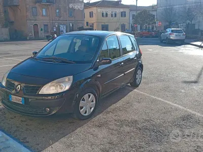 Usata Renault Scenic E-Tech 106 CV (77 kW) 2008 Nero Monovolume