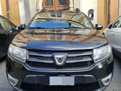 Usata Dacia Sandero Stepway 90 CV (66 kW) 2016 Grigio Utilitaria