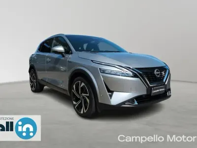 Usata Nissan Qashqai Tekna+ 158 CV (116 kW) 2023 Argento metallizzato SUV