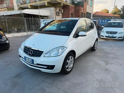 Begagnad Mercedes A160 82 HK (60 kW) 2010 Vit Sedan