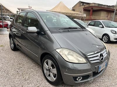 Usata Mercedes A180 Avantgarde 109 CV (80 kW) 2009 Grigio Berlina