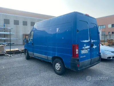 Usata Fiat Ducato 110 CV (80 kW) 2004 Furgone