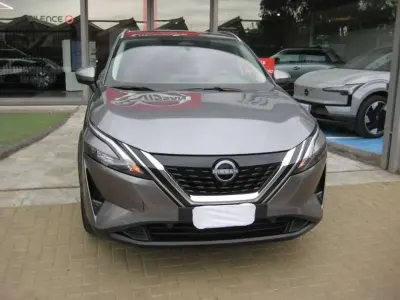 Usata Nissan Qashqai N-Connecta 158 CV (116 kW) 2023 Grigio matallizzato SUV