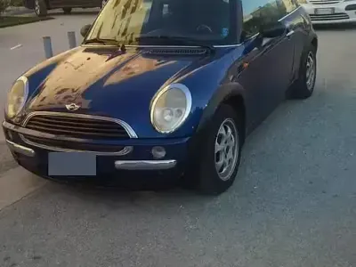 Usata Mini ONE 90 CV (66 kW) 2002 Blu Utilitaria