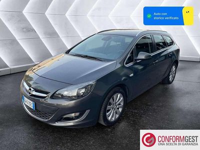 Usata Opel Astra Cosmo 131 CV (96 kW) 2014 Grigio scuro Station wagon