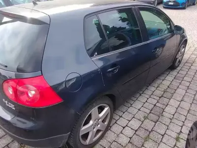 Usata VW Golf V GT 105 CV (77 kW) 2007 Nero Berlina