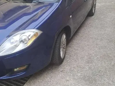 Usata Fiat Bravo 90 CV (66 kW) 2007 Blu/azzurro Utilitaria