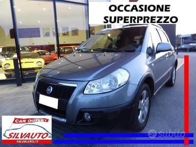Usata Fiat Sedici Dynamic 107 CV (78 kW) 2007 Grigio SUV