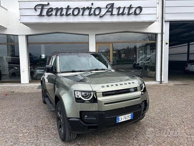 Usata Land Rover Defender SE Dynamic 200 CV (147 kW) 2025 Verde metallizzato SUV