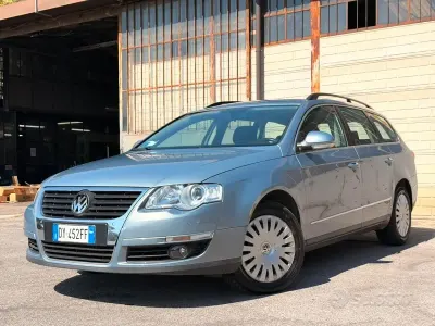 Usata VW Passat Comfortline 110 CV (80 kW) 2009 Grigio Station wagon