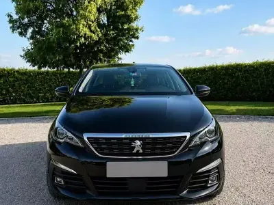 Usata Peugeot 308 Allure 131 CV (96 kW) 2021 Nero Berlina