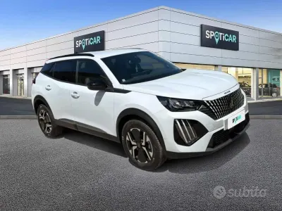 Usata Peugeot 2008 Allure 136 CV (100 kW) 2025 Bianco SUV