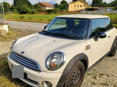 Usata Mini ONE 75 CV (55 kW) 2010 Bianco Utilitaria