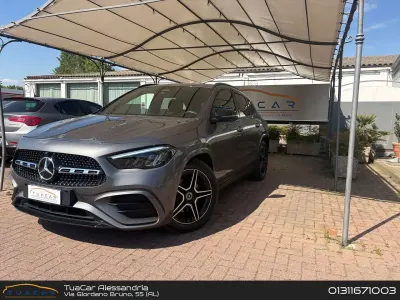 Usata Mercedes GLA200 AMG Line Premium 150 CV (110 kW) 2023 Grigio SUV