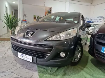 Usata Peugeot 207 Sport 73 CV (53 kW) 2010 Grigio Berlina