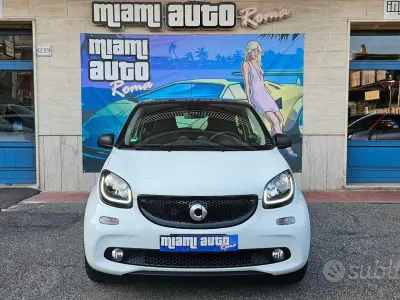 Usata Smart ForFour Passion 71 CV (52 kW) 2017 Bianco Utilitaria