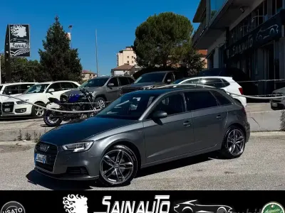 Usata Audi A3 S-Line 116 CV (85 kW) 2018 Grigio Berlina