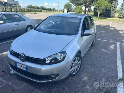 Usata VW Golf VI 105 CV (77 kW) 2011 Grigio Berlina