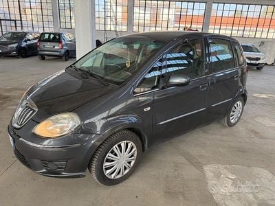 Usata Lancia Musa 77 CV (56 kW) 2009 Grigio Monovolume