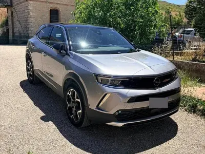 Usata Opel Mokka 131 CV (96 kW) 2022 Grigio SUV