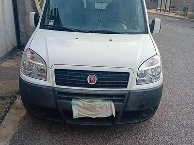 Usata Fiat Doblò 120 CV (88 kW) 2009 Monovolume