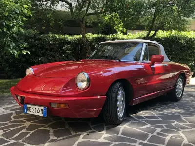 Usata Alfa Romeo Spider 125 CV (91 kW) 1991 Cabrio