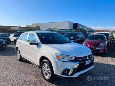 Usata Mitsubishi ASX Instyle 117 CV (86 kW) 2019 Bianco SUV