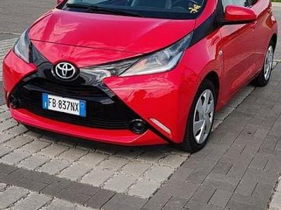 Rosso Usata 2016 Toyota Aygo Utilitaria | 7500 € (Buon prezzo)