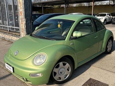 Usata VW New Beetle 90 CV (66 kW) 2000 Bianco Utilitaria