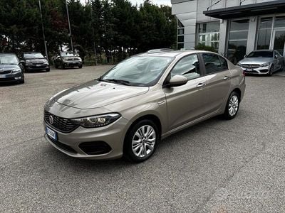 Usata Fiat Tipo Easy 95 CV (69 kW) 2019 Beige Berlina
