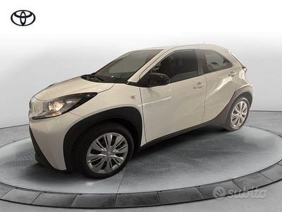 Usata Toyota Aygo X Active 72 CV (52 kW) 2025 Bianco SUV
