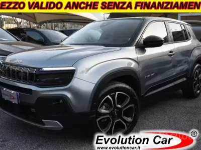 Usata Jeep Avenger Summit 101 CV (74 kW) 2024 Grigio metallizzato SUV