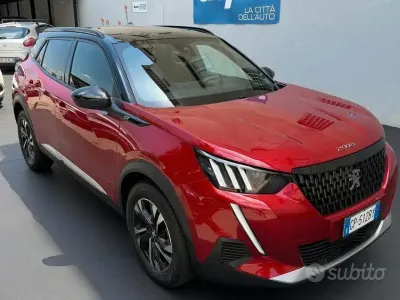 Usata Peugeot 2008 GT 131 CV (96 kW) 2023 Rosso SUV