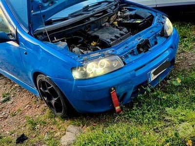 Usata Fiat Punto 2002 Blu Utilitaria