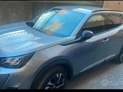 Usata Peugeot 2008 131 CV (96 kW) 2022 Grigio SUV